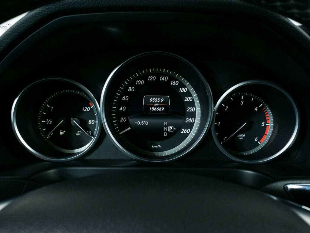 Продажа Б/У Мерседес-Бенц Е-Класс. Фото: #10