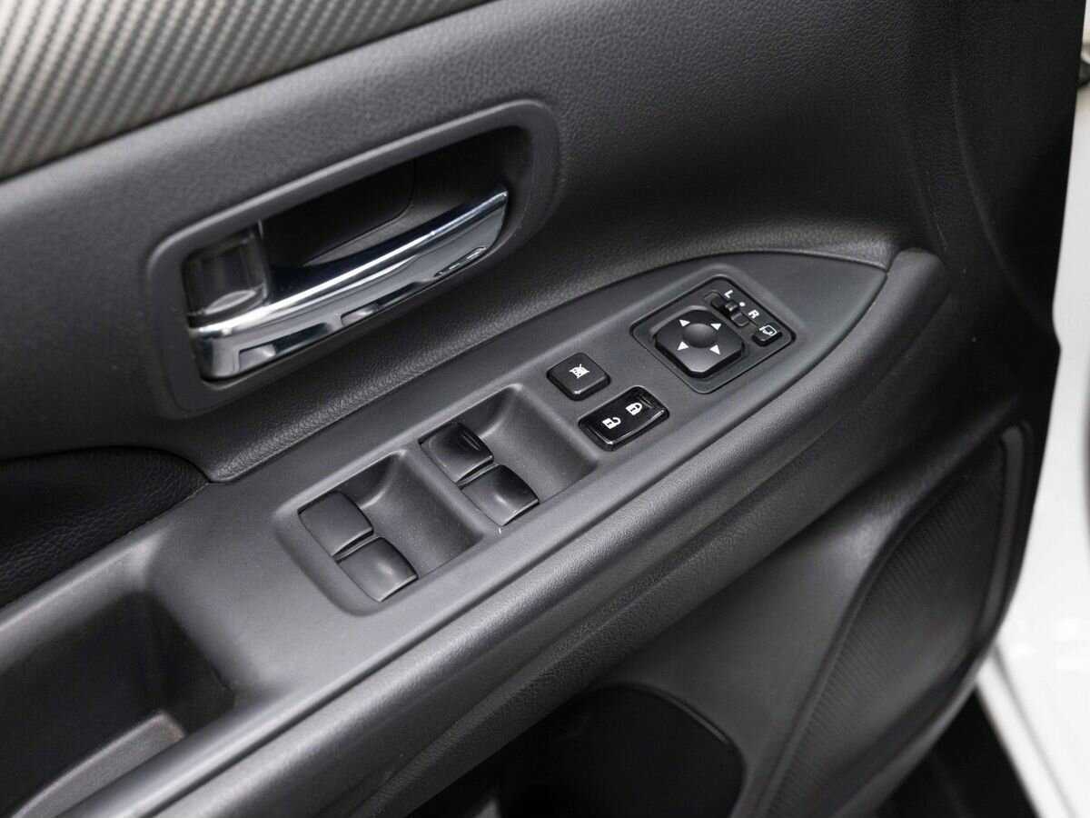 Продажа Б/У Митсубиши Оутлэндер. Фото: #17