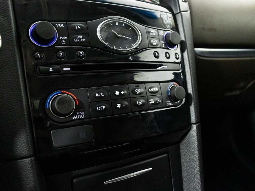 Продажа Б/У Инфинити Ф-Икс. Фото: #18