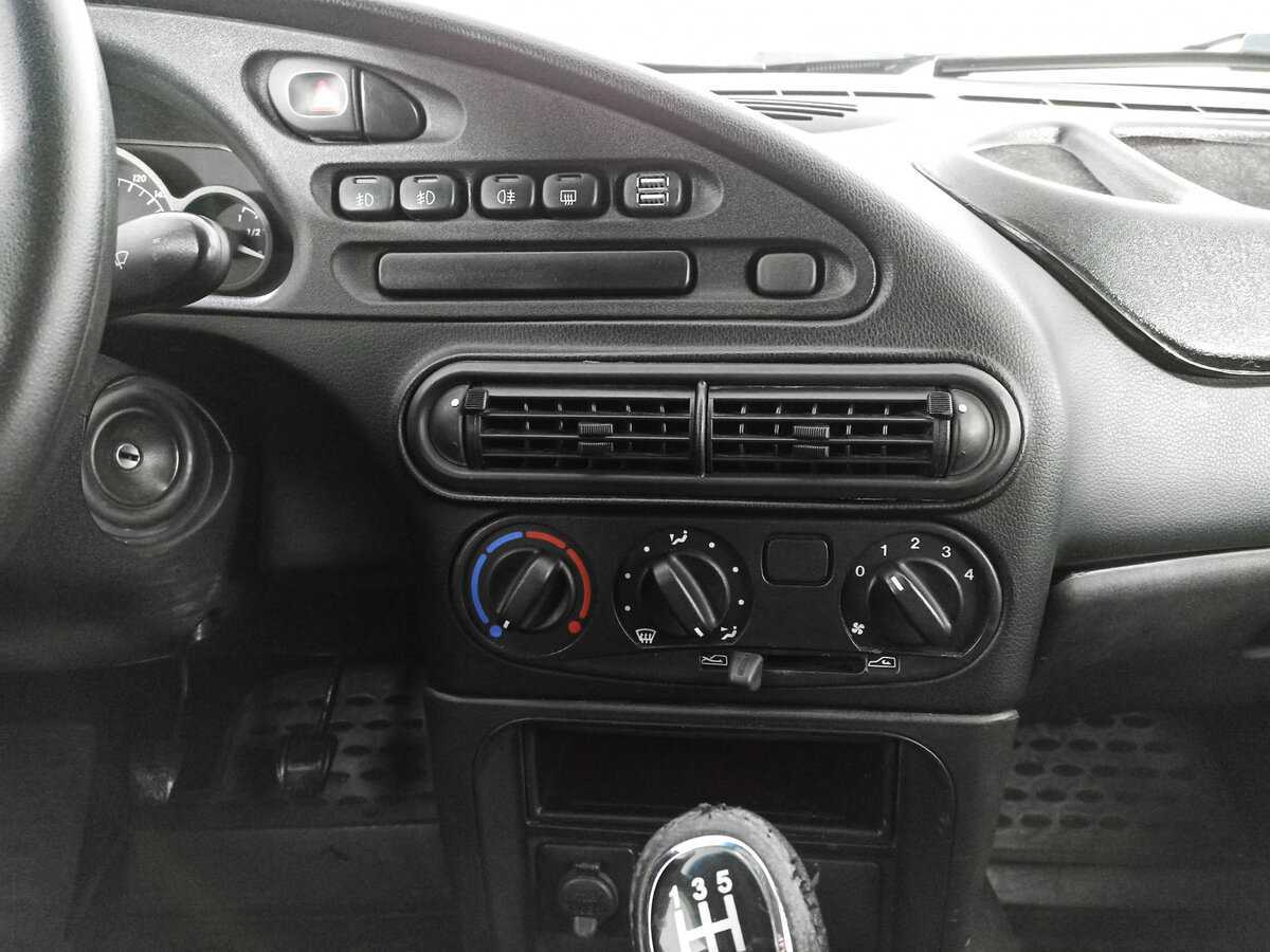 Продажа Б/У Шевроле Нива. Фото: #12