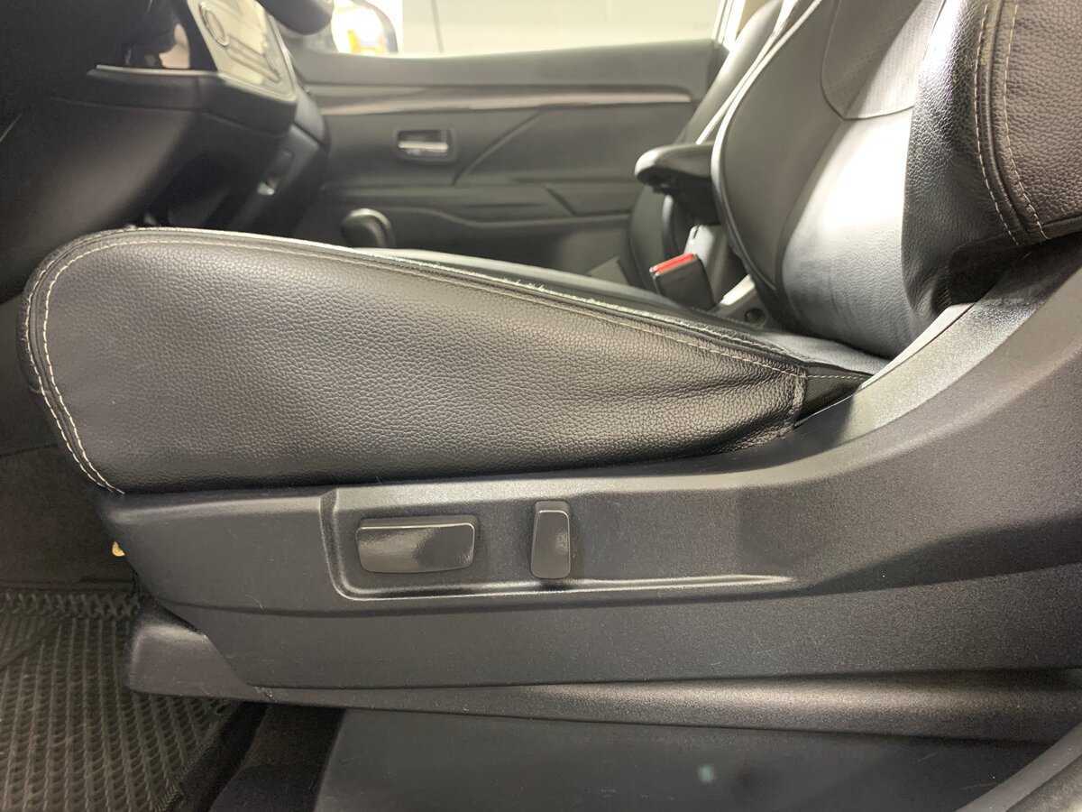 Продажа Б/У Митсубиши Оутлэндер. Фото: #16