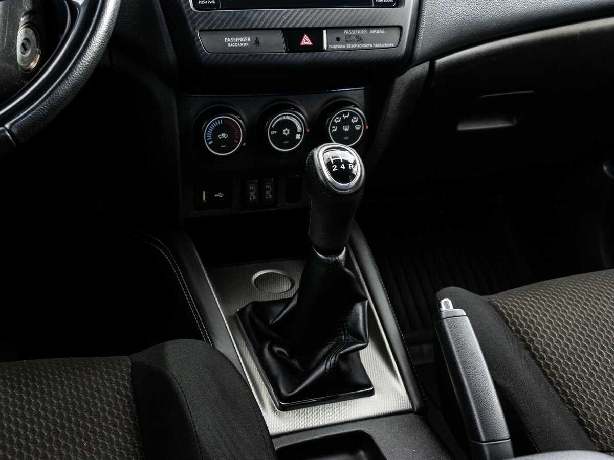 Продажа Б/У Митсубиши АС-Икс. Фото: #9