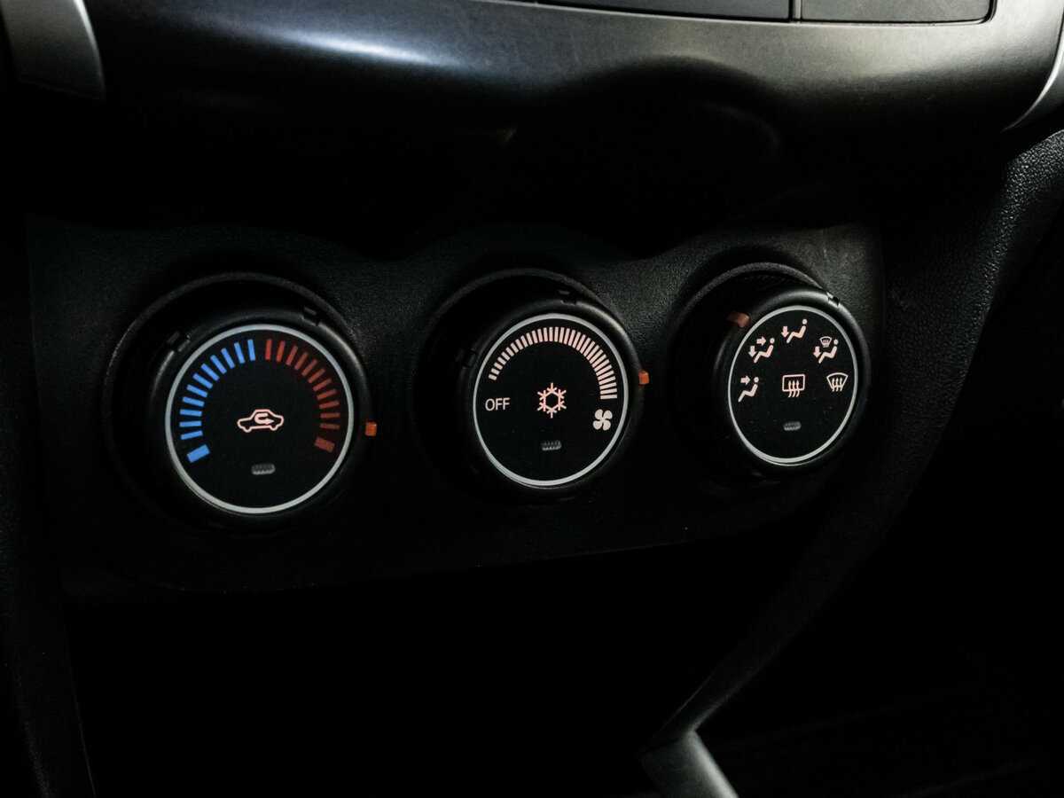 Продажа Б/У Митсубиши АС-Икс. Фото: #11