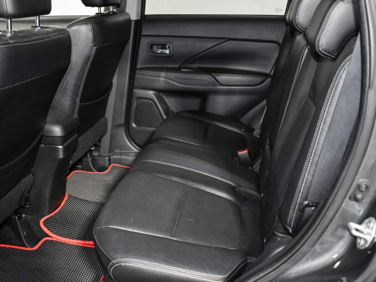 Продажа Б/У Митсубиши Оутлэндер. Фото: #11