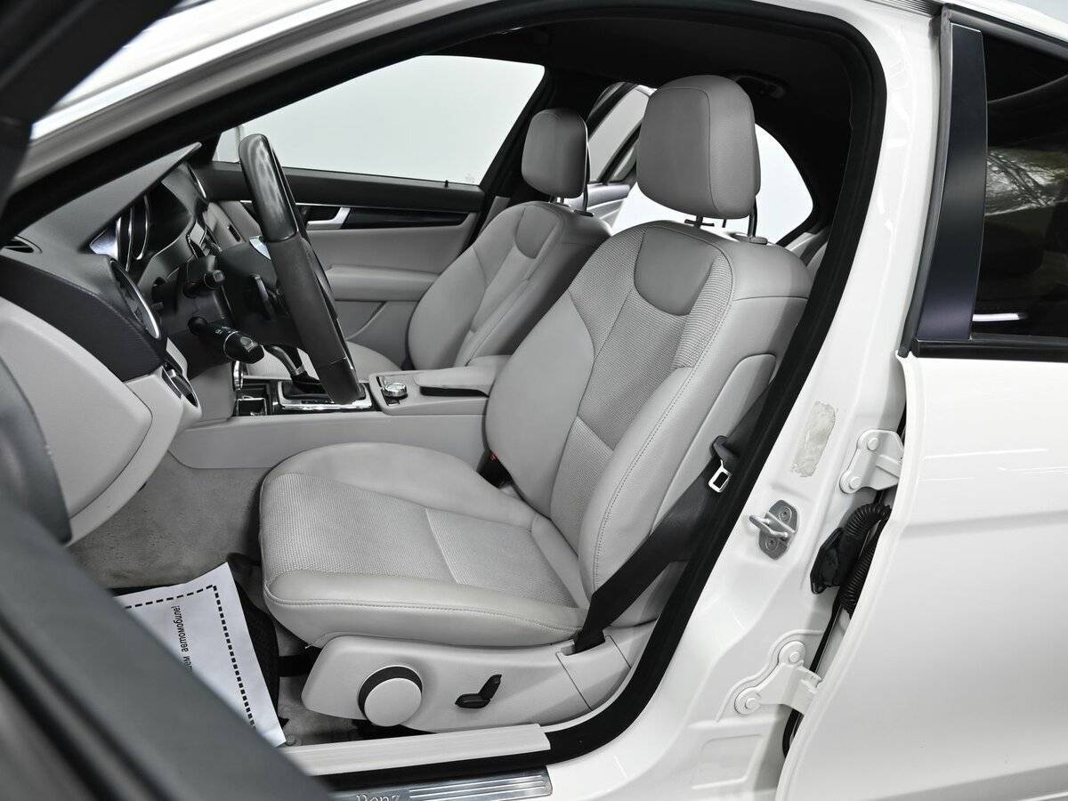 Продажа Б/У Мерседес-Бенц Ц-Класс. Фото: #4