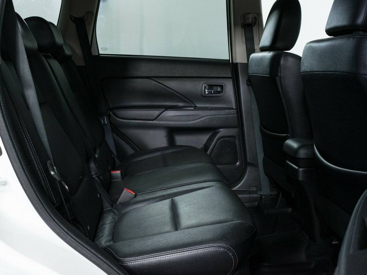 Продажа Б/У Митсубиши Оутлэндер. Фото: #11