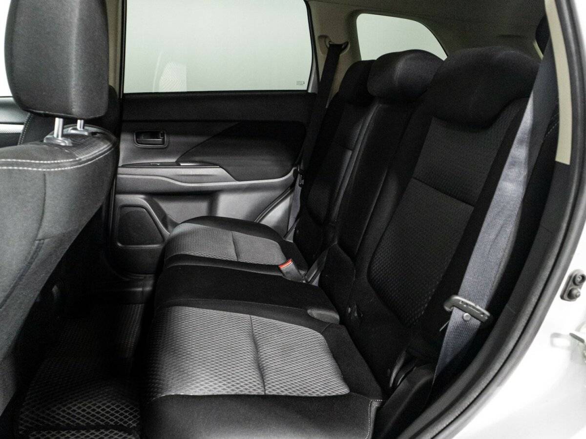 Продажа Б/У Митсубиши Оутлэндер. Фото: #9