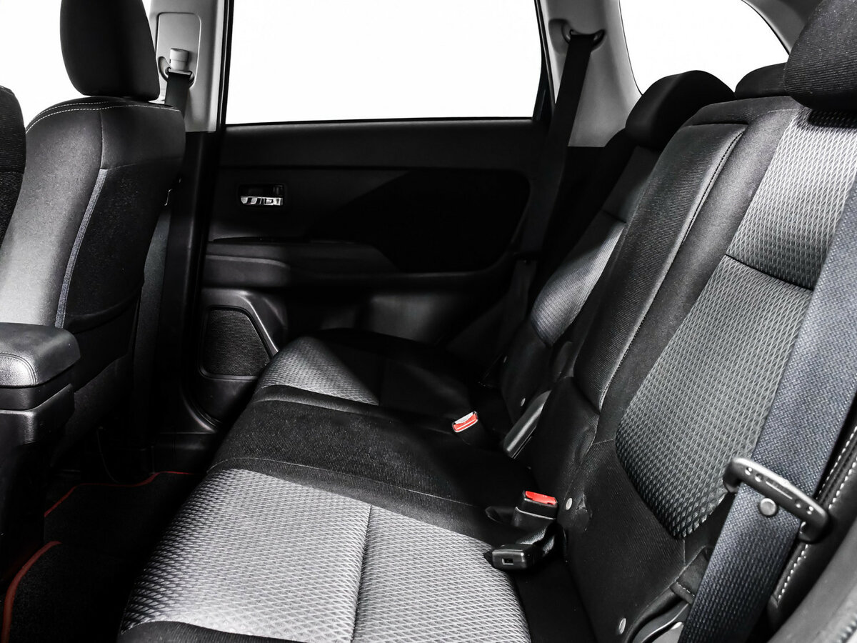 Продажа Б/У Митсубиши Оутлэндер. Фото: #9