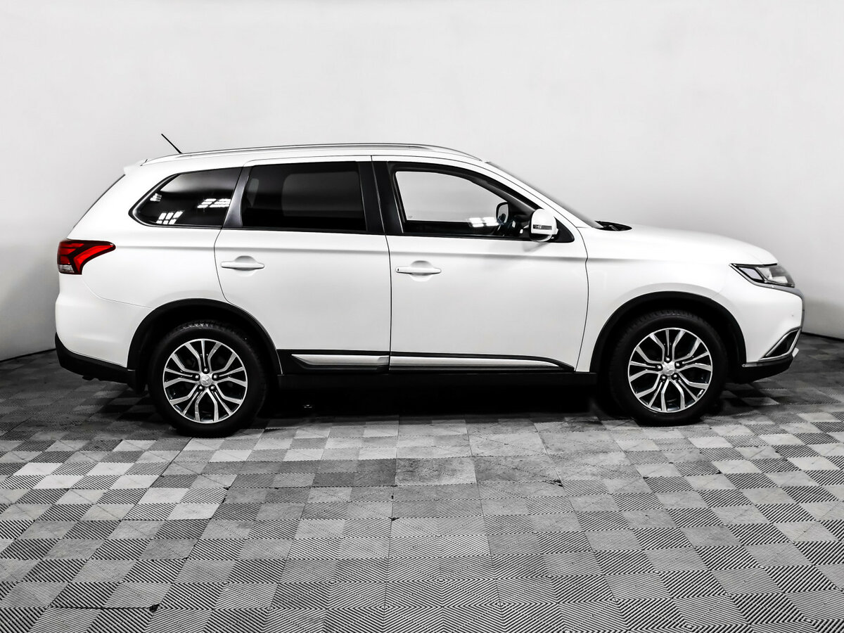 Продажа Б/У Митсубиши Оутлэндер. Фото: #3