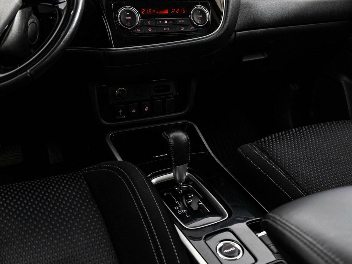 Продажа Б/У Митсубиши Оутлэндер. Фото: #9